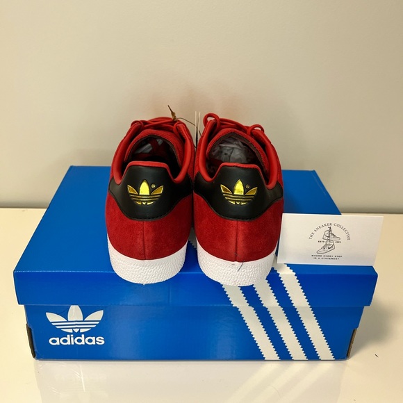 Adidas Originals Manchester United Gazelles - Picture 3 of 4